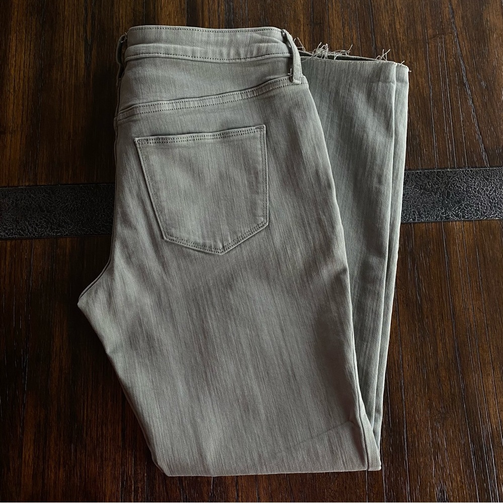 Universal Thread crop pants - Picture 2 of 3